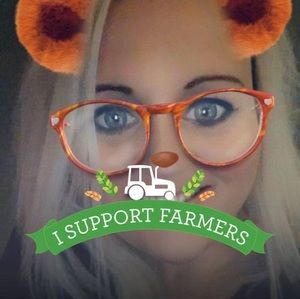 Meet your Posher, Mallory